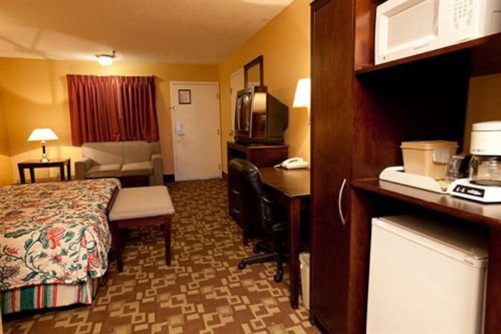 THE ATRIUM HOTEL AND CONFERENCE CENTER