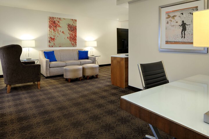 Room 35 of 84