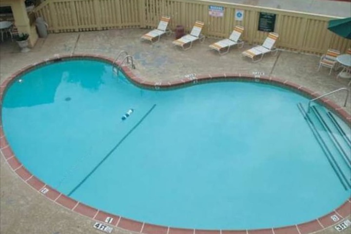 Pool 7 of 39