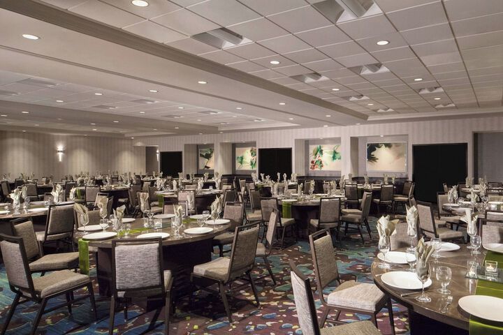 Ballroom/Hall 54 of 59