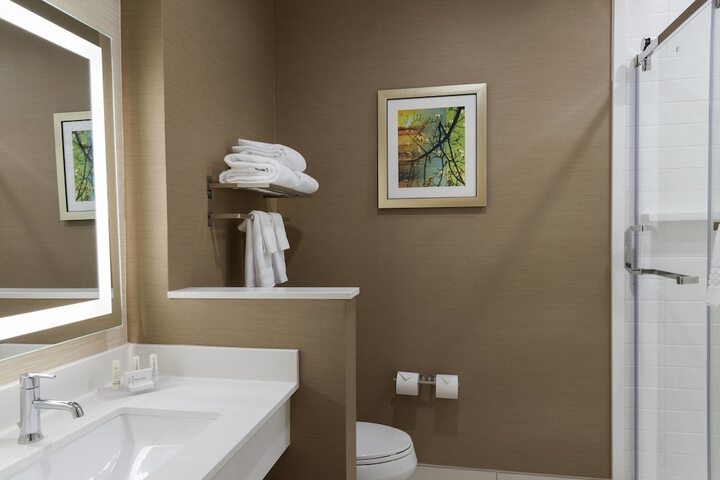 Room 18 of 42