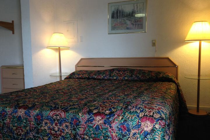 The Hub Motel
