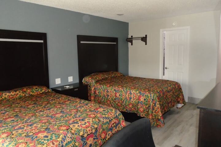 Town House Motel