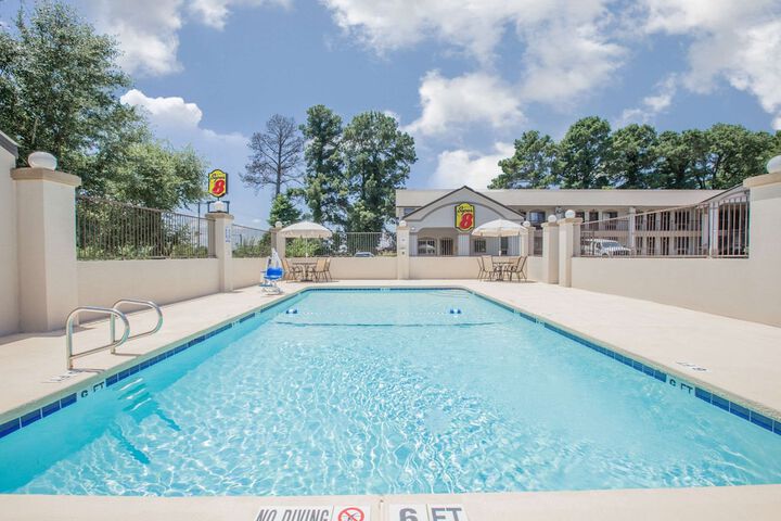 Pool 3 of 15