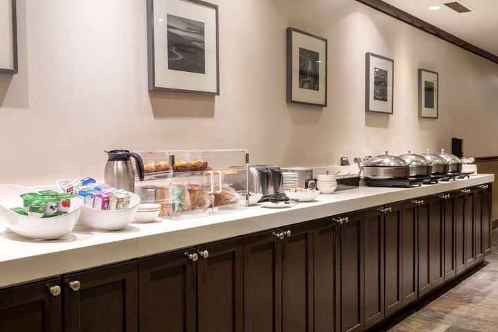 Ramada by Wyndham Northern Grand Hotel & Conference Centre