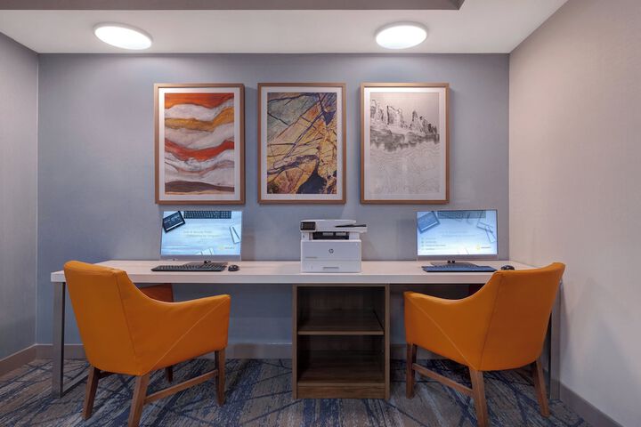Holiday Inn Express & Suites Moab by IHG