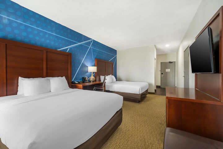 Room 22 of 46