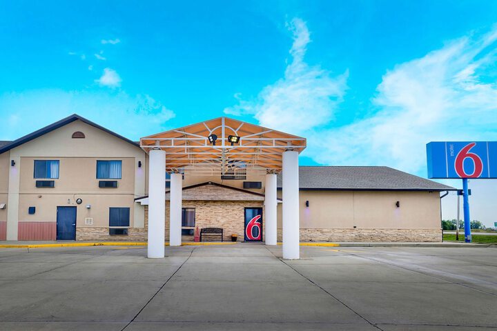 Motel 6 Percival IA