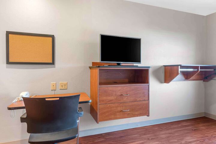 Room 17 of 31