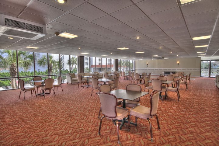Ballroom/Hall 24 of 30