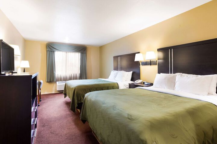 Room 43 of 61