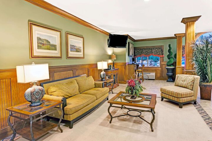 Hotel Interior 11 of 51