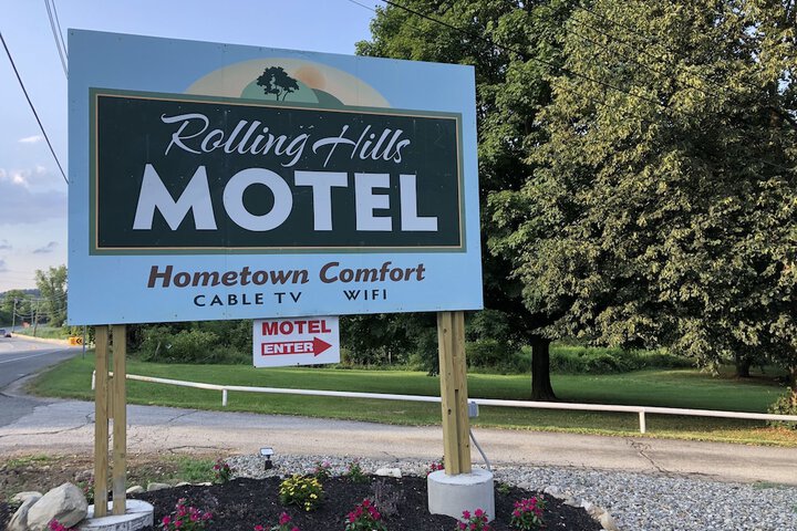 Rolling Hills Motel