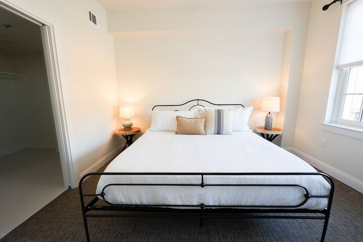 Room 171 of 220