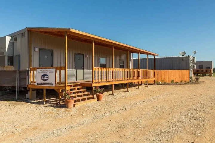 KARNES COUNTY LODGE