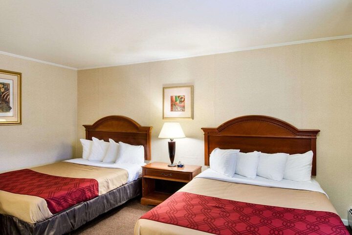 Room 16 of 30