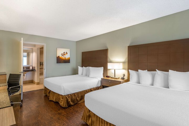 Room 20 of 33
