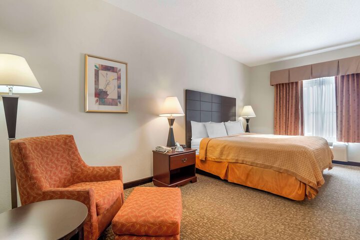 Room 8 of 27