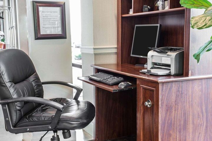 Business Center 83 of 83