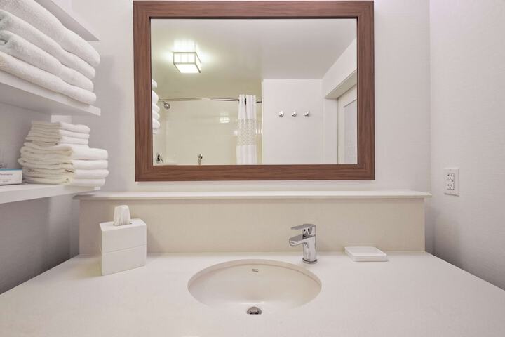 Hampton Inn & Suites North Huntingdon-Irwin