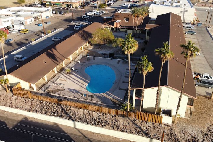 Pool 4 of 12