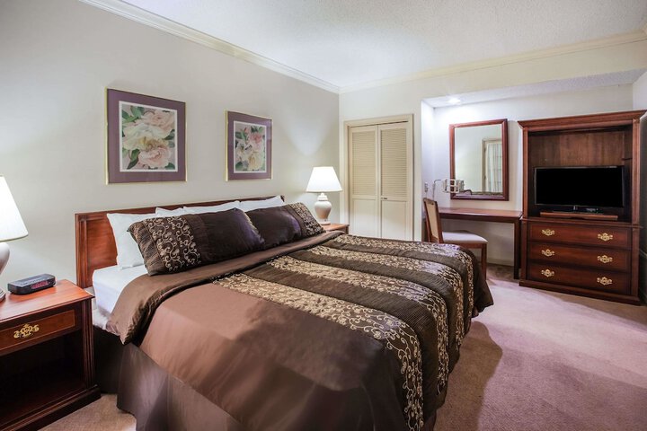 Days Inn by Wyndham Midland