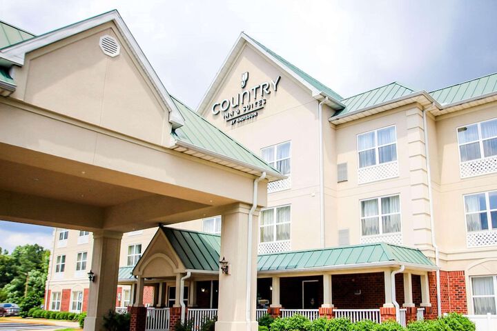 Country Inn & Suites by Radisson Chester, VA