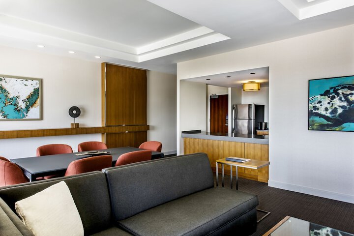 Room 34 of 80