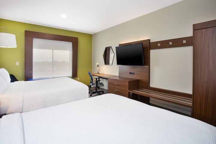 Room 15 of 37