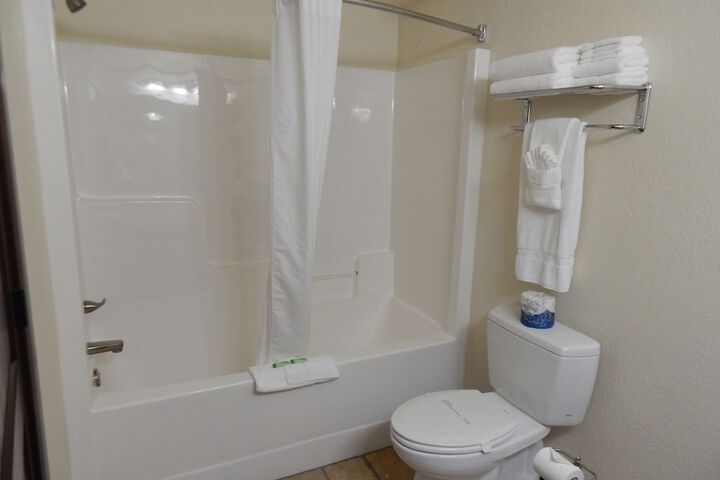 Room 15 of 23