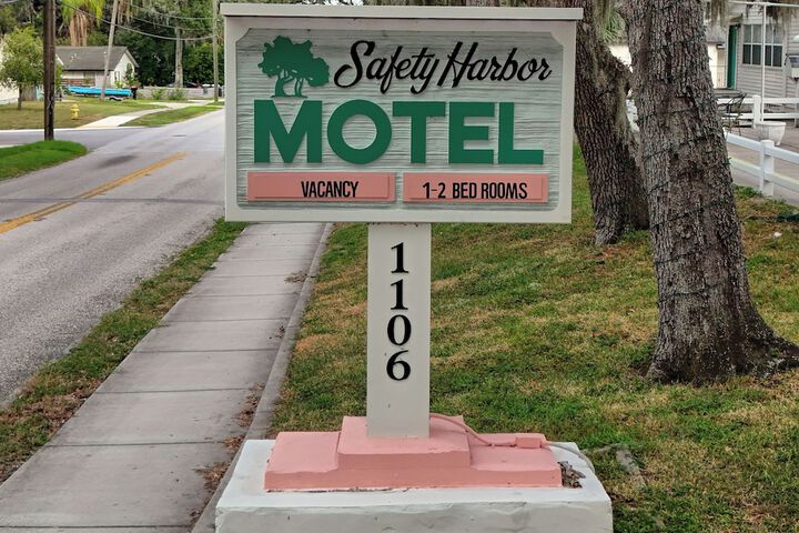 Safety Harbor Motel