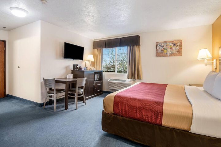 Econo Lodge Corvallis Near University