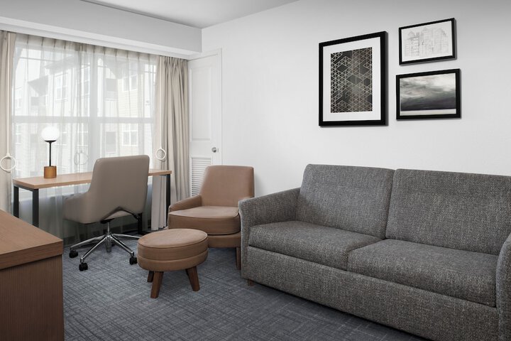 Room 14 of 32