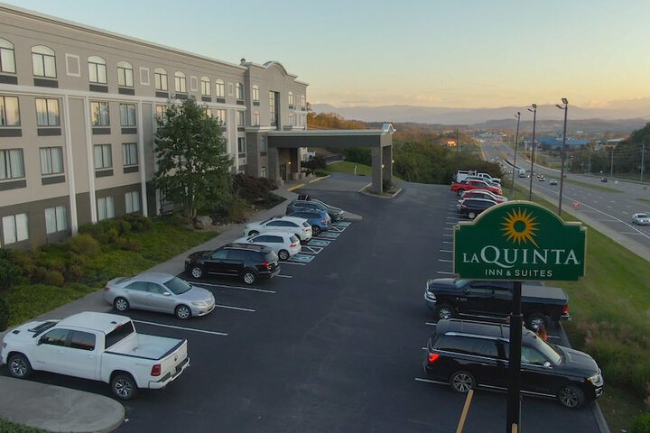 La Quinta Inn & Suites by Wyndham Sevierville / Kodak