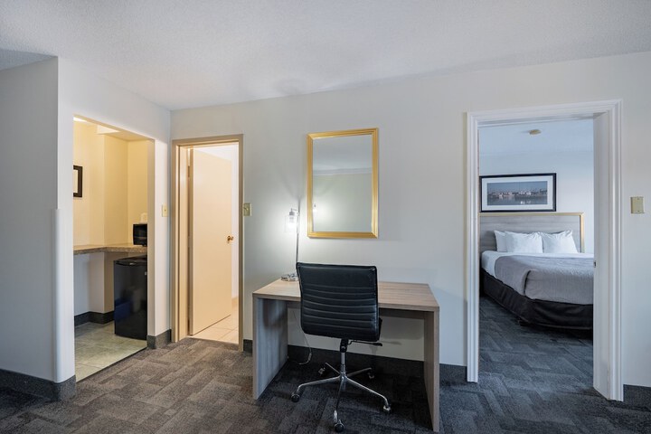 Room 29 of 46