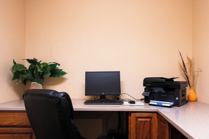Business Center 111 of 112