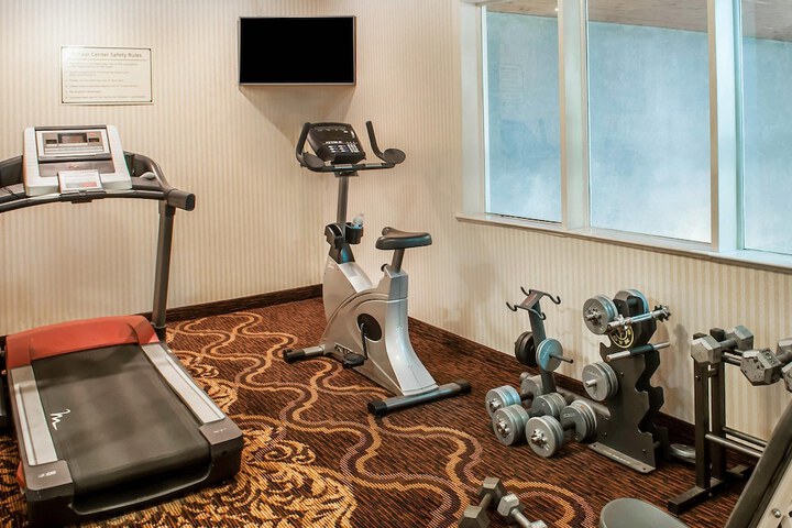 Quality Inn & Suites Grants - I-40