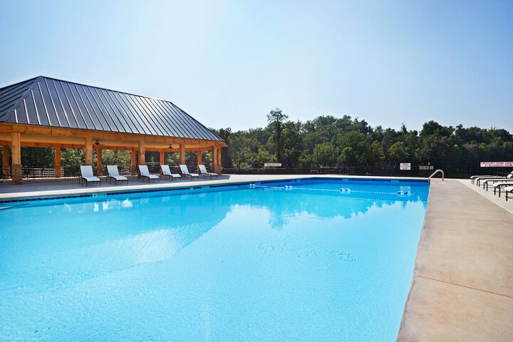 Pool 14 of 80