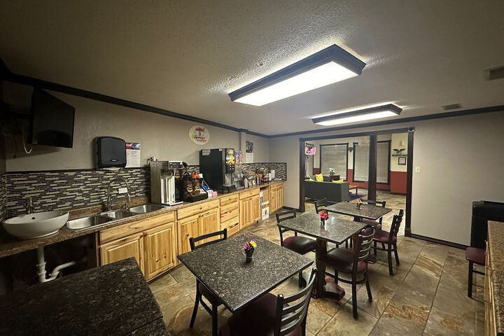 Super 8 by Wyndham Athens TX