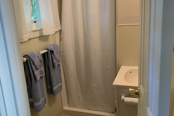 Room 83 of 123
