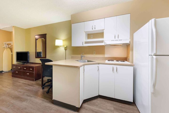 Room 33 of 35