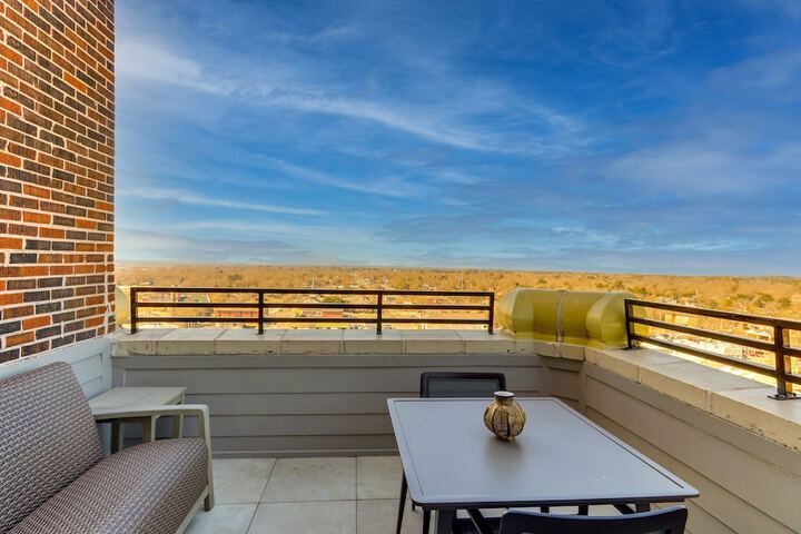 Threefoot Hotel Meridian, a Tribute Portfolio Hotel