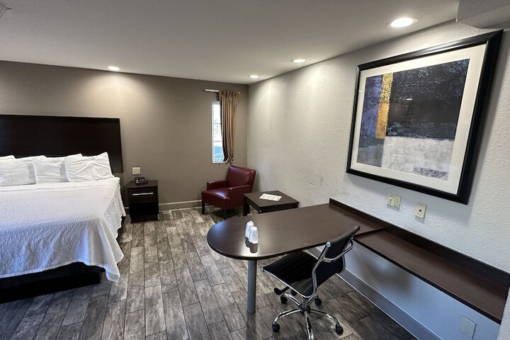 Room 20 of 25