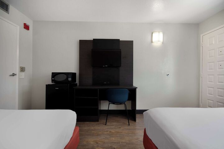 Motel 6 Lompoc CA