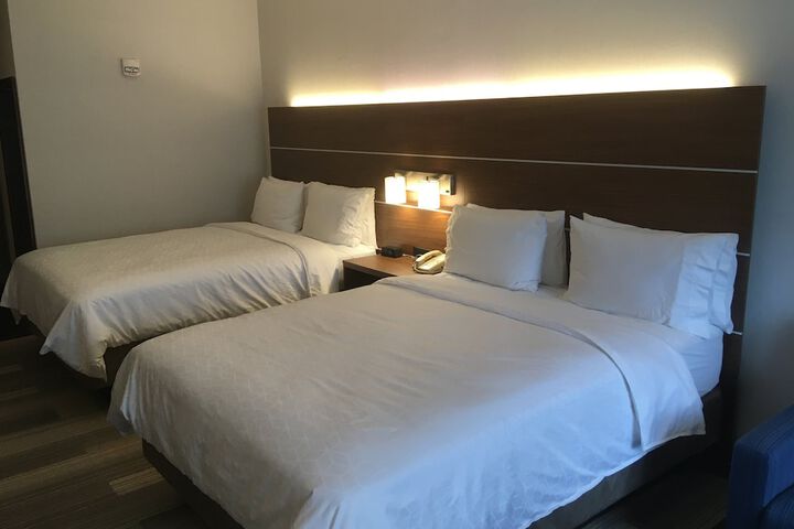 Holiday Inn Express & Suites Bethlehem Arpt-Allentown Area