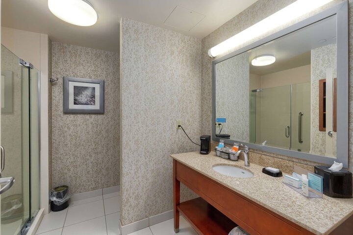Room 17 of 31