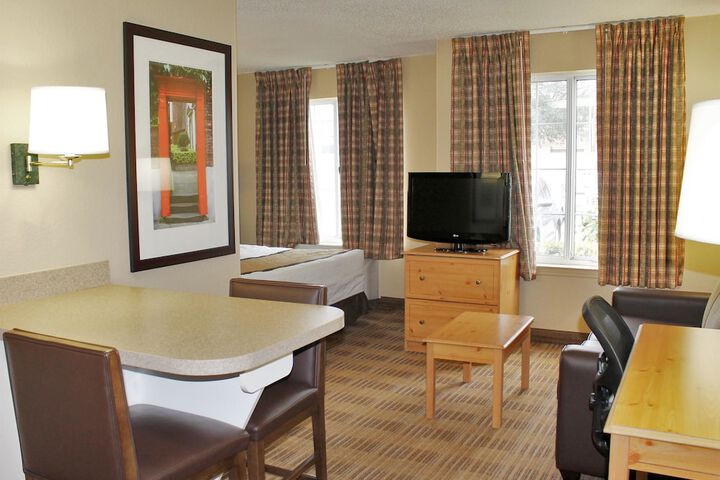 Room 18 of 39