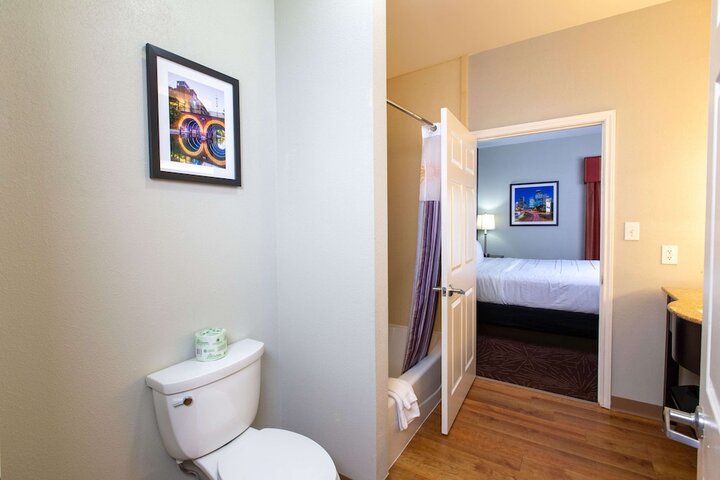 Room 31 of 61