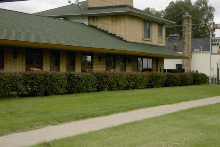 Brikcrete Motel Wyoming