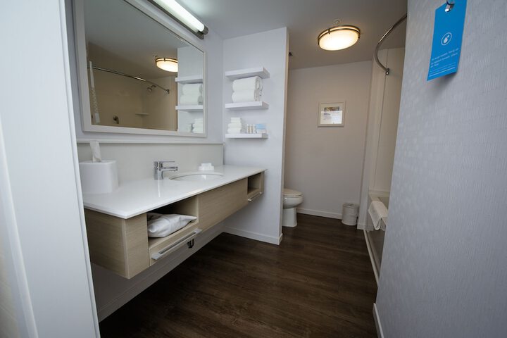 Hampton Inn & Suites by Hilton Truro
